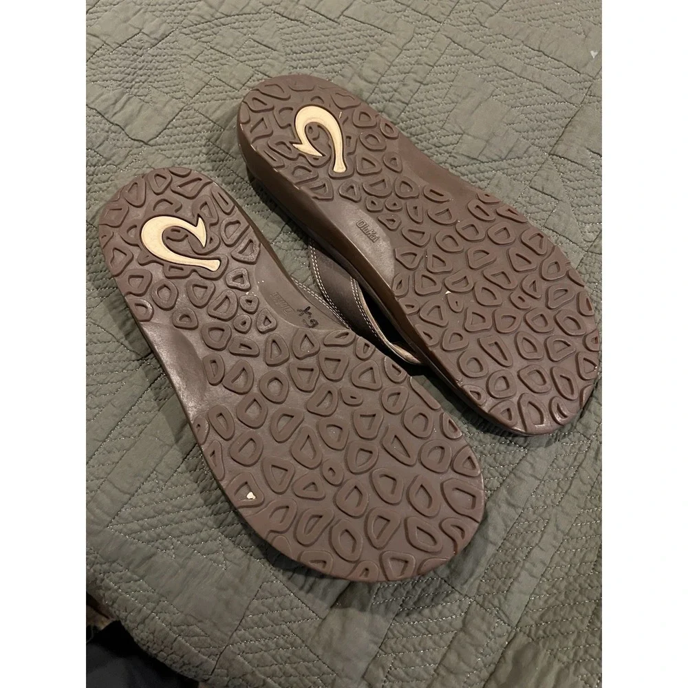 OlaKai Men's Thong Flip Flops Size 14 Brown Lightly Used